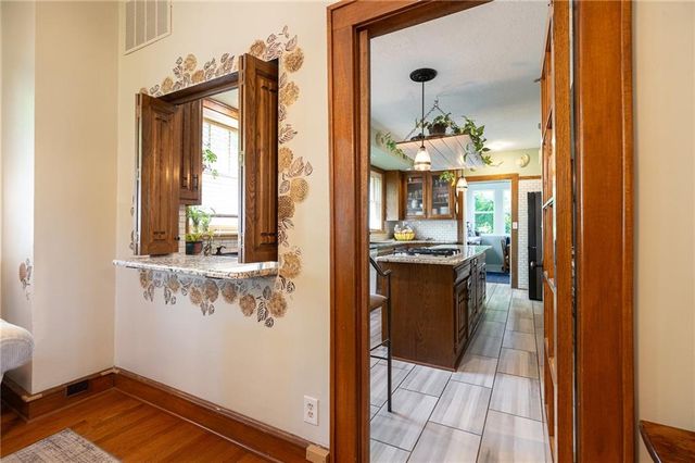 400 W 63rd Street, Kansas City, MO 64113