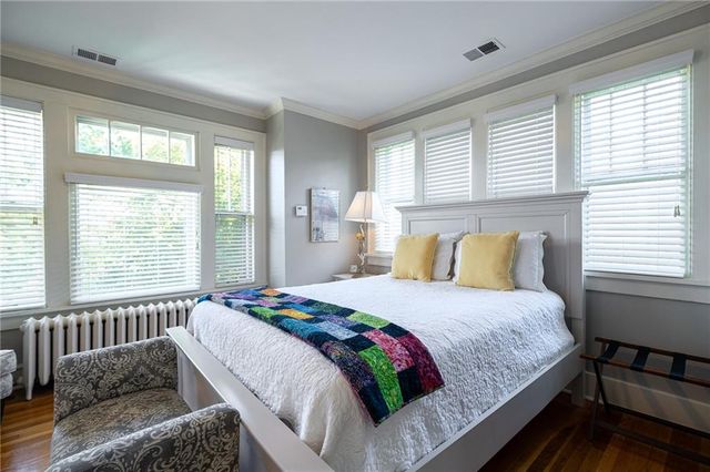400 W 63rd Street, Kansas City, MO 64113
