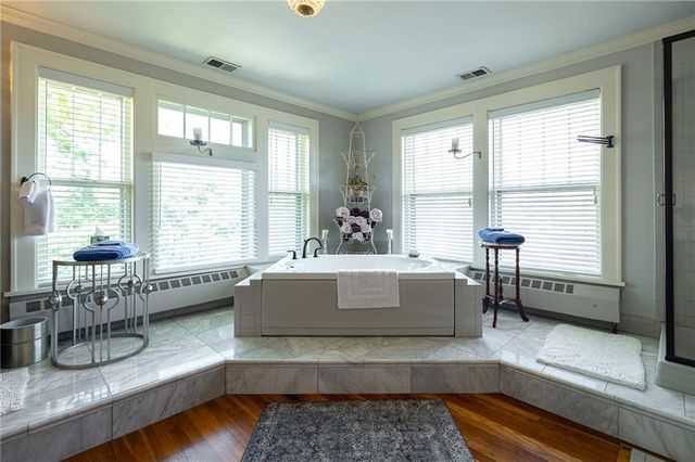 400 W 63rd Street, Kansas City, MO 64113