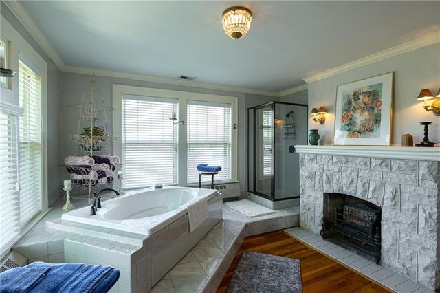 400 W 63rd Street, Kansas City, MO 64113