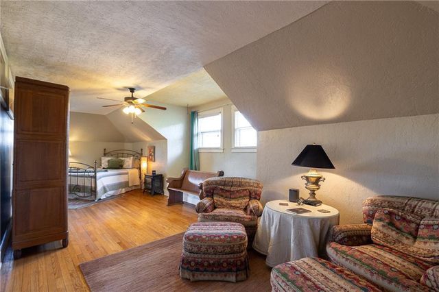 400 W 63rd Street, Kansas City, MO 64113