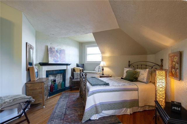 400 W 63rd Street, Kansas City, MO 64113
