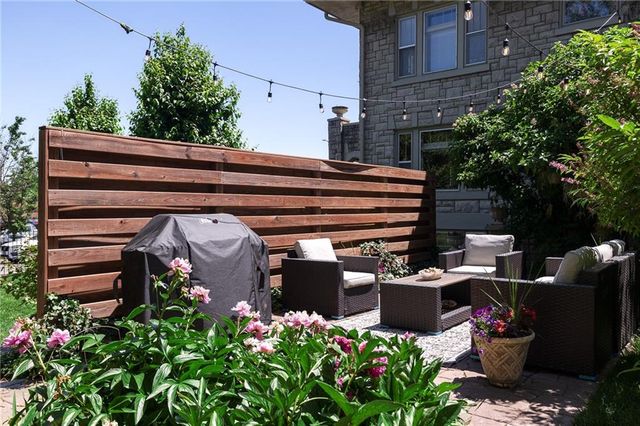 400 W 63rd Street, Kansas City, MO 64113