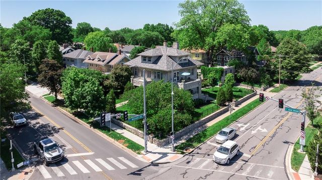 400 W 63rd Street, Kansas City, MO 64113