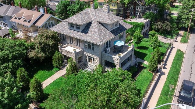 400 W 63rd Street, Kansas City, MO 64113