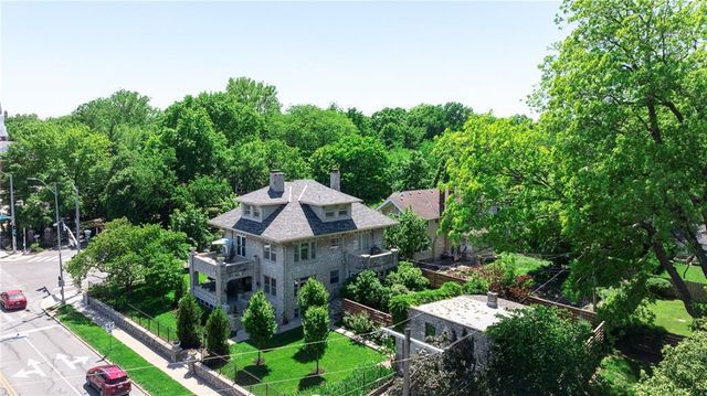 400 W 63rd Street, Kansas City, MO 64113