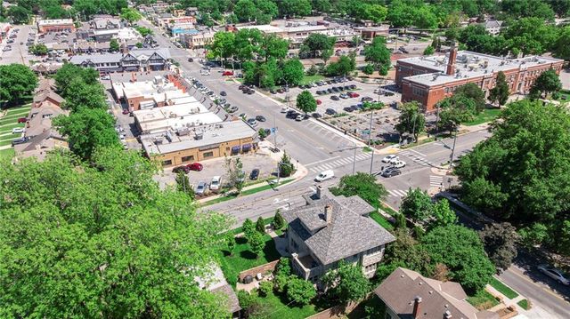 400 W 63rd Street, Kansas City, MO 64113