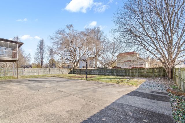 3403 Mallard Dr, Clarksville, TN 37042