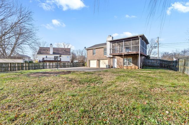 3403 Mallard Dr, Clarksville, TN 37042