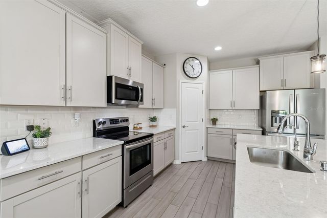 12507 CANDLEBERRY CIRCLE, Tampa, FL 33635