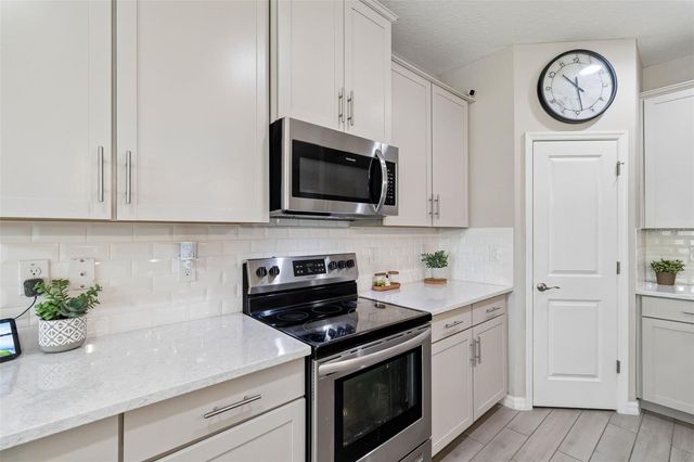 12507 CANDLEBERRY CIRCLE, Tampa, FL 33635