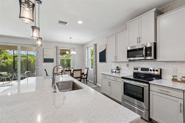 12507 CANDLEBERRY CIRCLE, Tampa, FL 33635