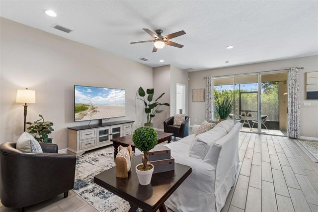 12507 CANDLEBERRY CIRCLE, Tampa, FL 33635