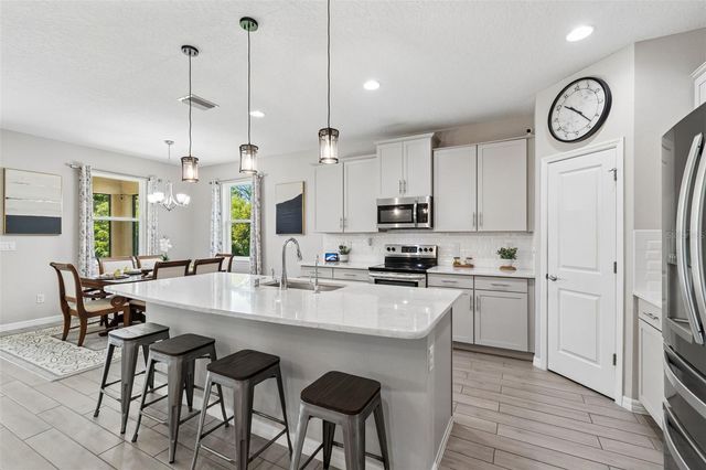 12507 CANDLEBERRY CIRCLE, Tampa, FL 33635