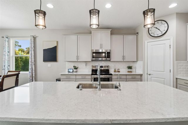 12507 CANDLEBERRY CIRCLE, Tampa, FL 33635