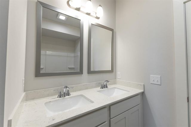 1721 Elm Circle, Tuttle, OK 73089