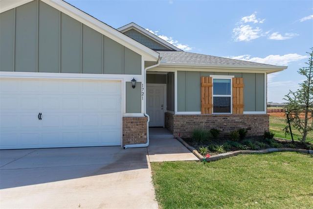 1721 Elm Circle, Tuttle, OK 73089