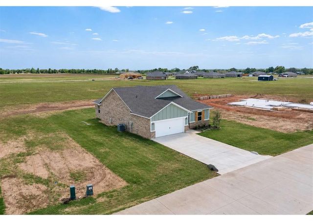 1721 Elm Circle, Tuttle, OK 73089