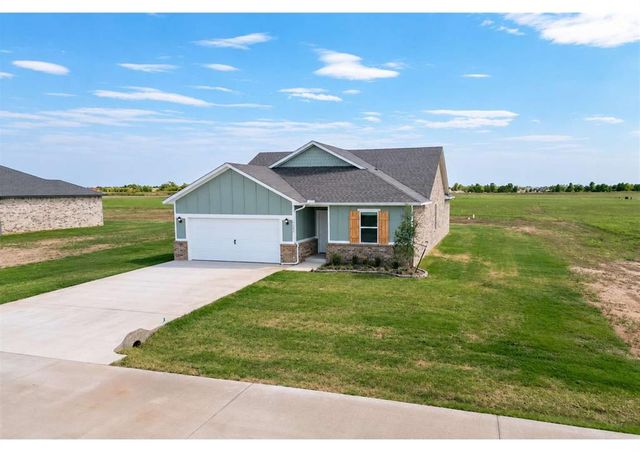 1721 Elm Circle, Tuttle, OK 73089