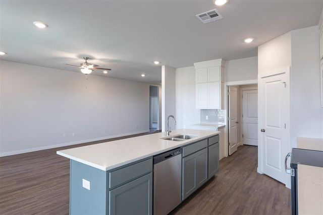 1721 Elm Circle, Tuttle, OK 73089
