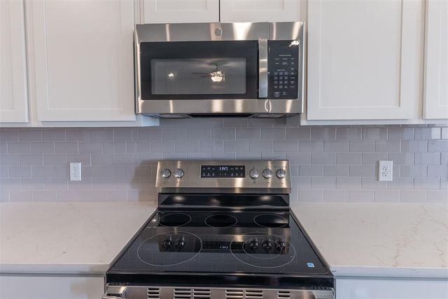 1721 Elm Circle, Tuttle, OK 73089