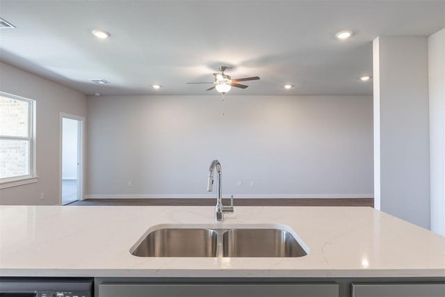 1721 Elm Circle, Tuttle, OK 73089