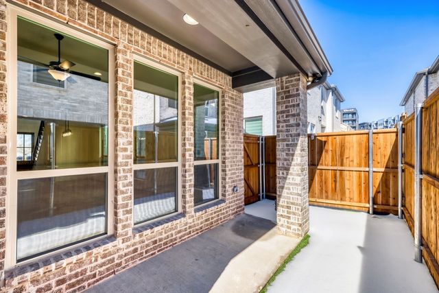 609 Damsel June Street, Lewisville, TX 75056