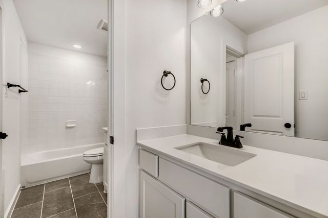 609 Damsel June Street, Lewisville, TX 75056