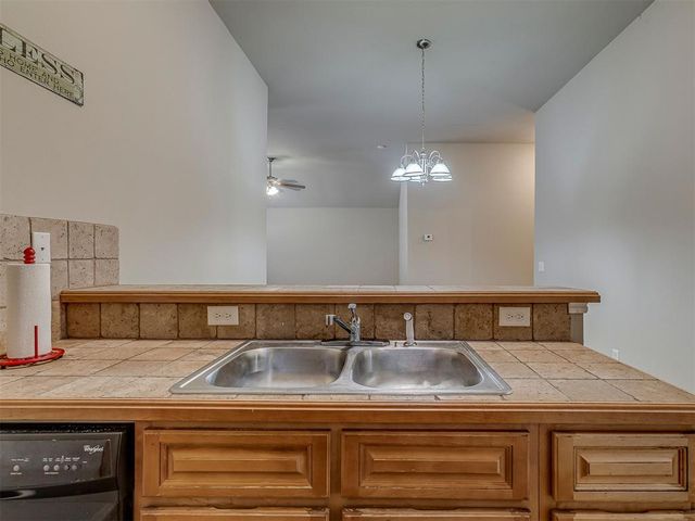 3624 Green Apple Place, Moore, OK 73160