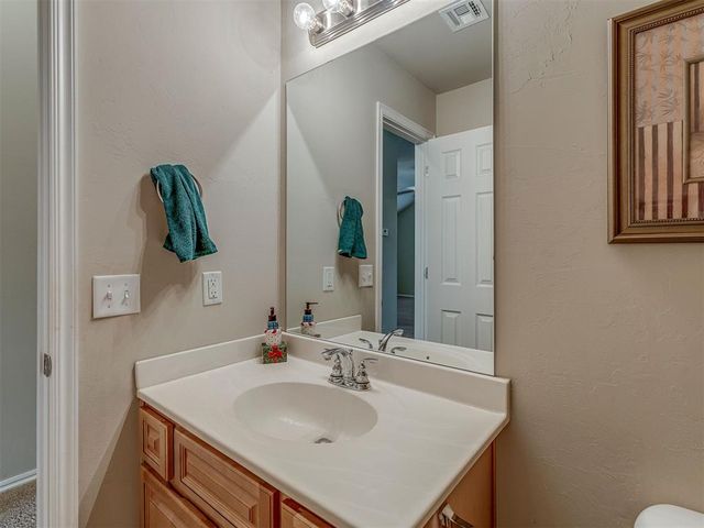 3624 Green Apple Place, Moore, OK 73160