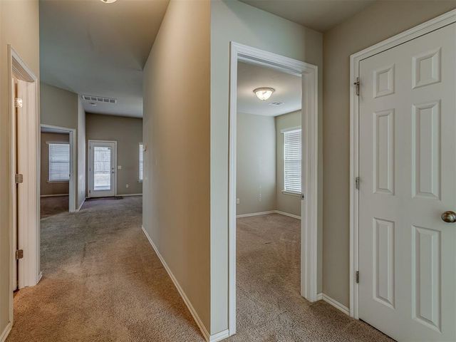 3624 Green Apple Place, Moore, OK 73160