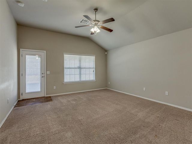 3624 Green Apple Place, Moore, OK 73160