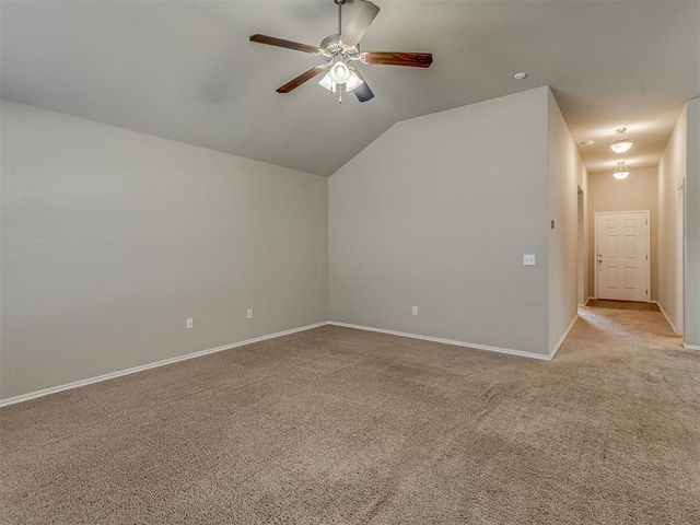 3624 Green Apple Place, Moore, OK 73160