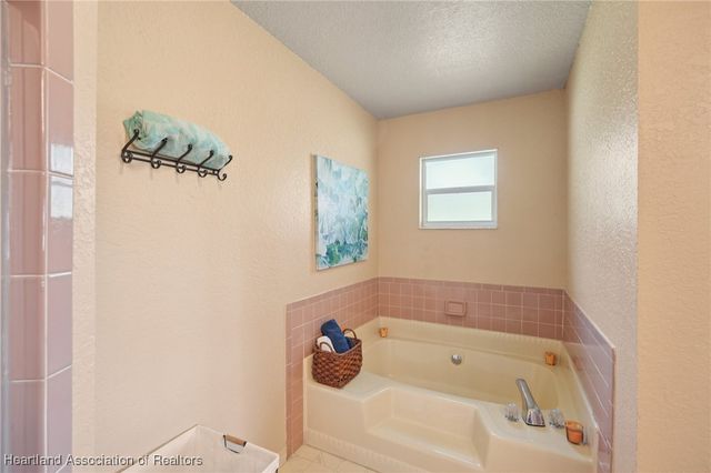 1066 Lake Carrie Drive, Lake Placid, FL 33852