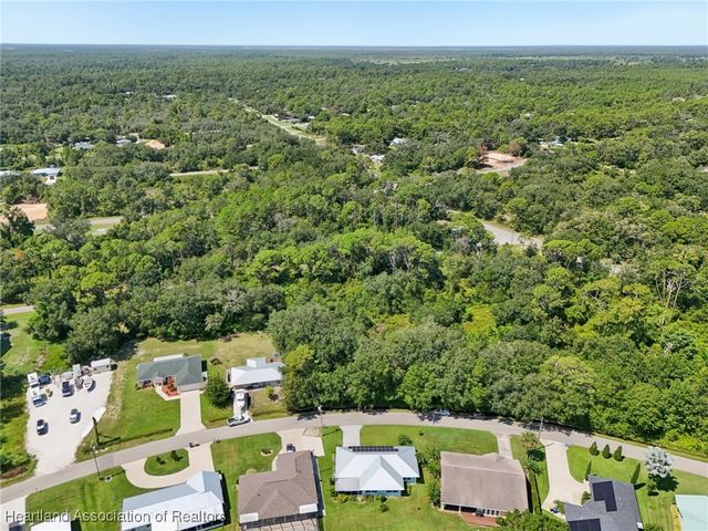1066 Lake Carrie Drive, Lake Placid, FL 33852