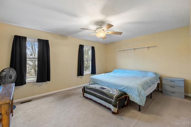 609 Fox Chase Way, Maineville, OH 45039