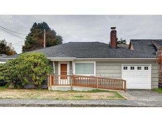 436 S Franklin St, Seaside, OR 97138