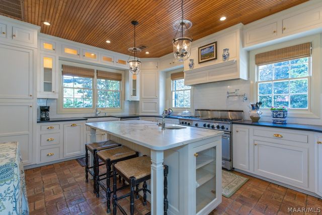 3045 Boxwood Drive, Montgomery, AL 36111