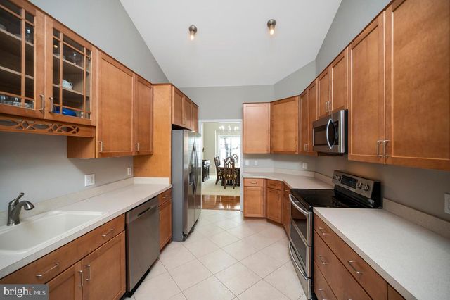 550 HARRISON CIR, Locust Grove, VA 22508