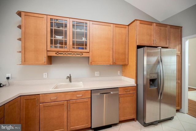 550 HARRISON CIR, Locust Grove, VA 22508