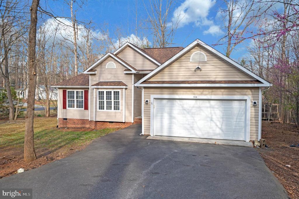 550 HARRISON CIR, Locust Grove, VA 22508