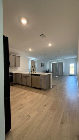 197 Santa Rosa LN, Buda, TX 78610