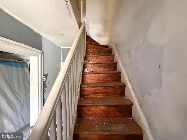3504 LUCILLE AVE, Baltimore, MD 21215