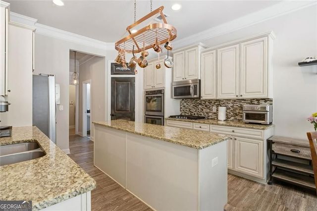 1975 Poplar Ridge Place, Cumming, GA 30040