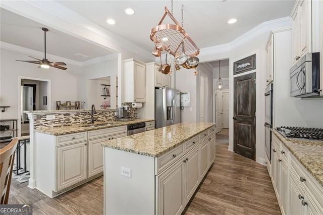 1975 Poplar Ridge Place, Cumming, GA 30040