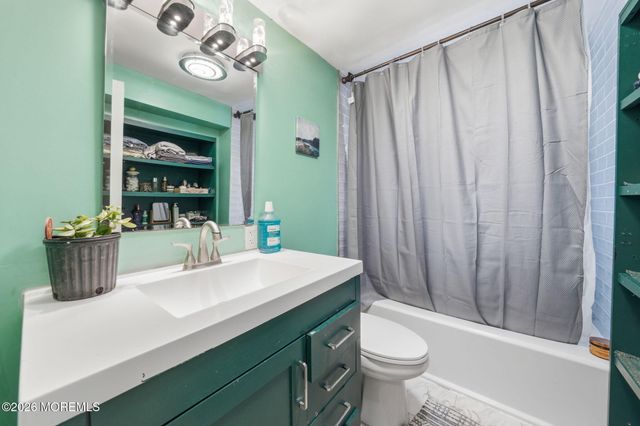 710 Cambridge Avenue, Union Beach, NJ 07735