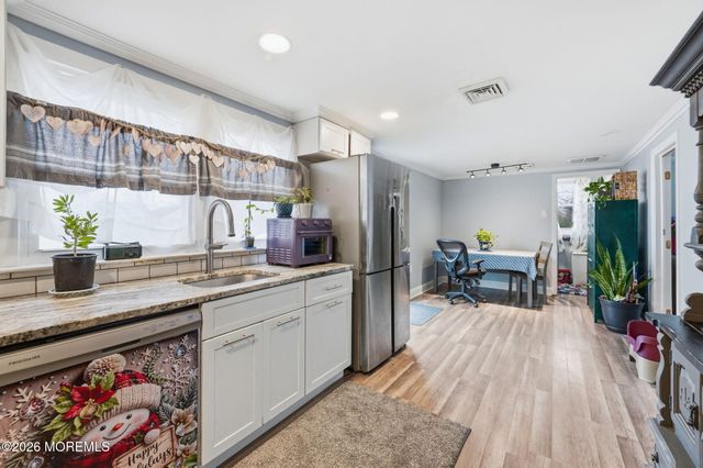 710 Cambridge Avenue, Union Beach, NJ 07735