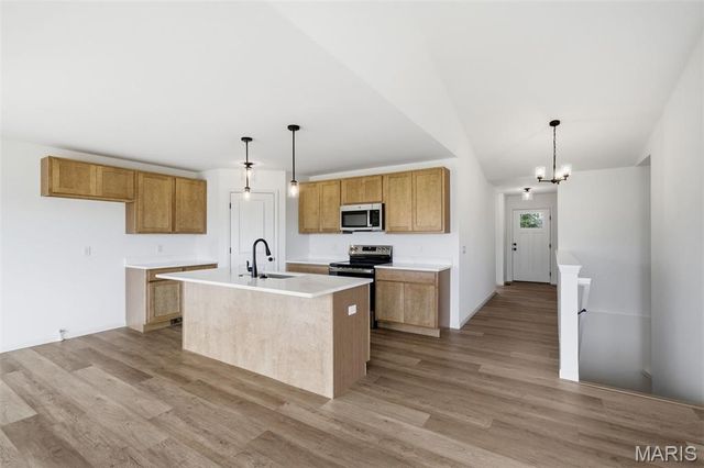 18854 Alyson Drive, Warrenton, MO 63383