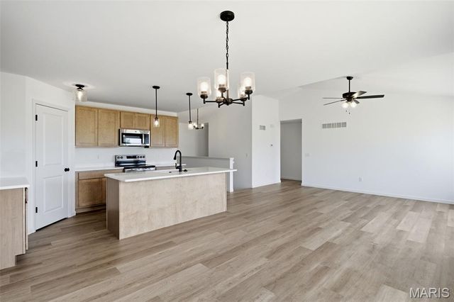 18854 Alyson Drive, Warrenton, MO 63383