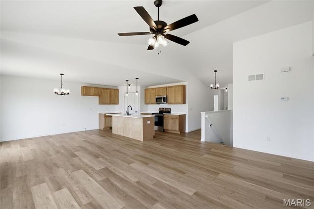 18854 Alyson Drive, Warrenton, MO 63383